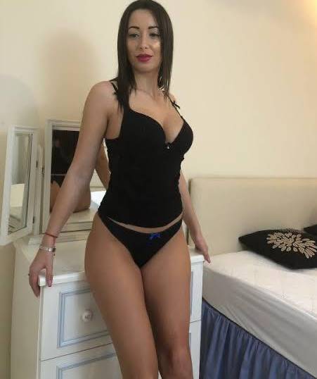 Avrupa Yakası Escort Sıla İle Yatakta Zevk Dolu Pozisyonlar